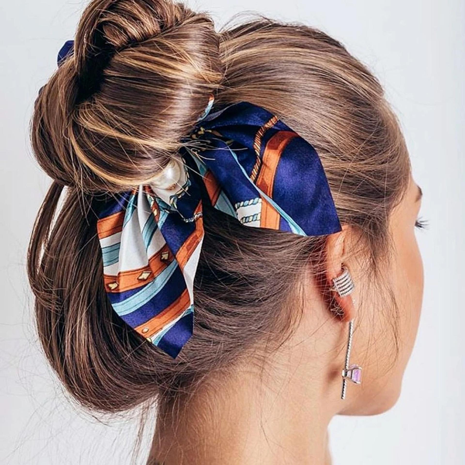 Scrunchie Muster blau weiß