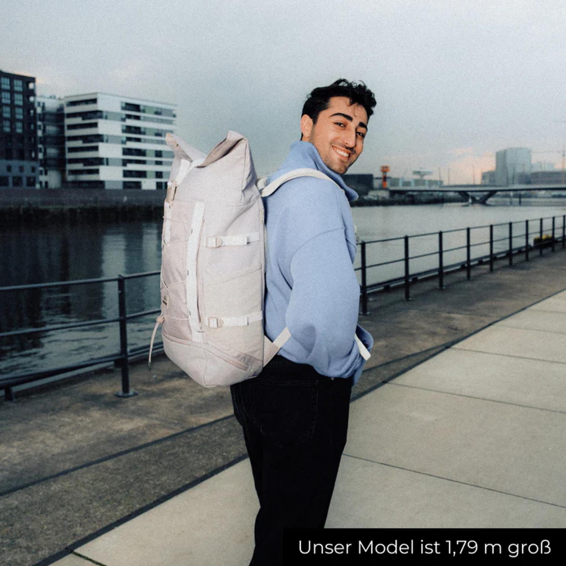 Johnny Urban Allen Move Large Rucksack Sand